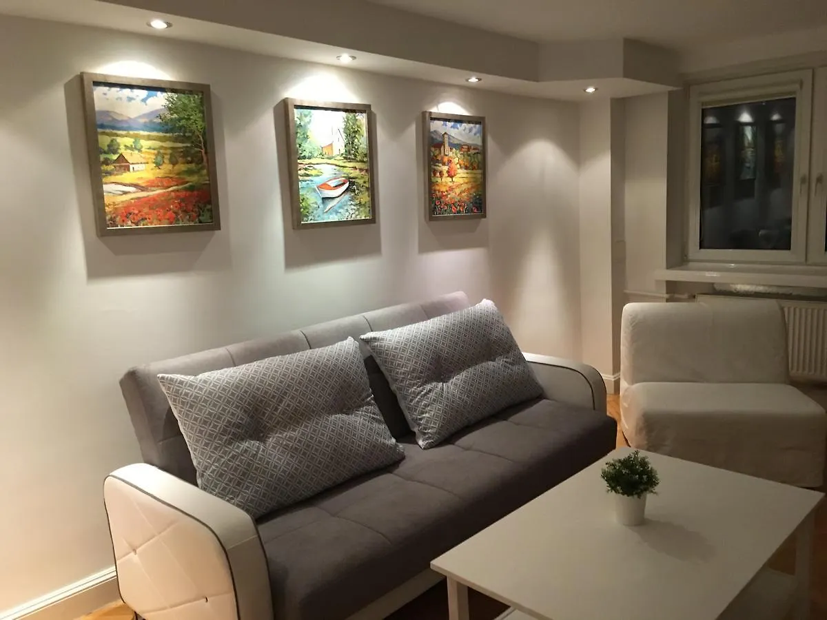 Murano Apartaments City Center Warsaw 0*,